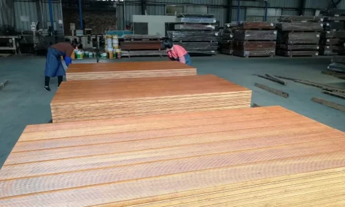 Laminated-Bamboo-Decking-Lumber-and-Beams-1030x773 (1)